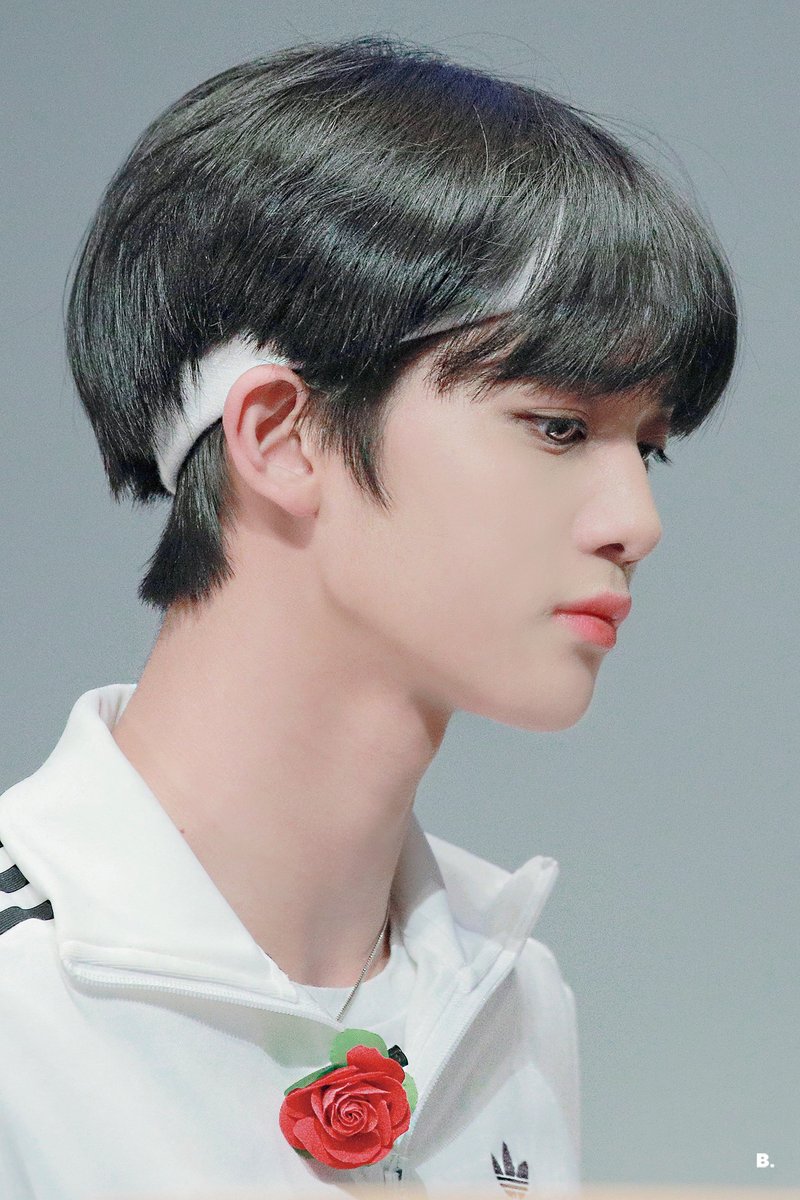 bbb_0510's tweet photo. 배지녕 이케맨 , , 
#배진영 #BAEJINYOUNG #CIX https://t.co/Nb4jRh645O
