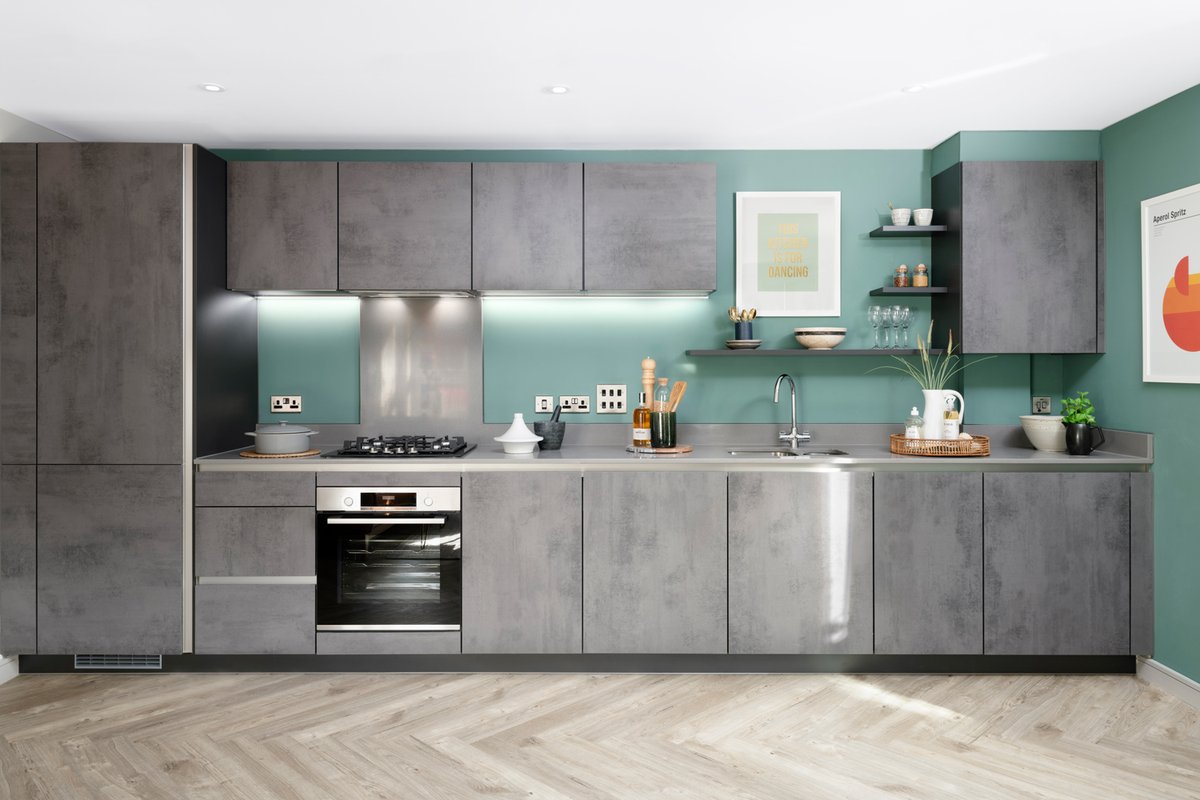 Brookworth's tweet photo. With Bosh integrated appliances, high quality Amtico flooring and Silestone worktops and splash-backs, Stolz designer kitchens at Goods Station Road are open, spacious and fully equipped ready for you to move in https://t.co/zkUvh3jftT 🛋🏡 #brookworthhomes https://t.co/kKpjjYYBSV