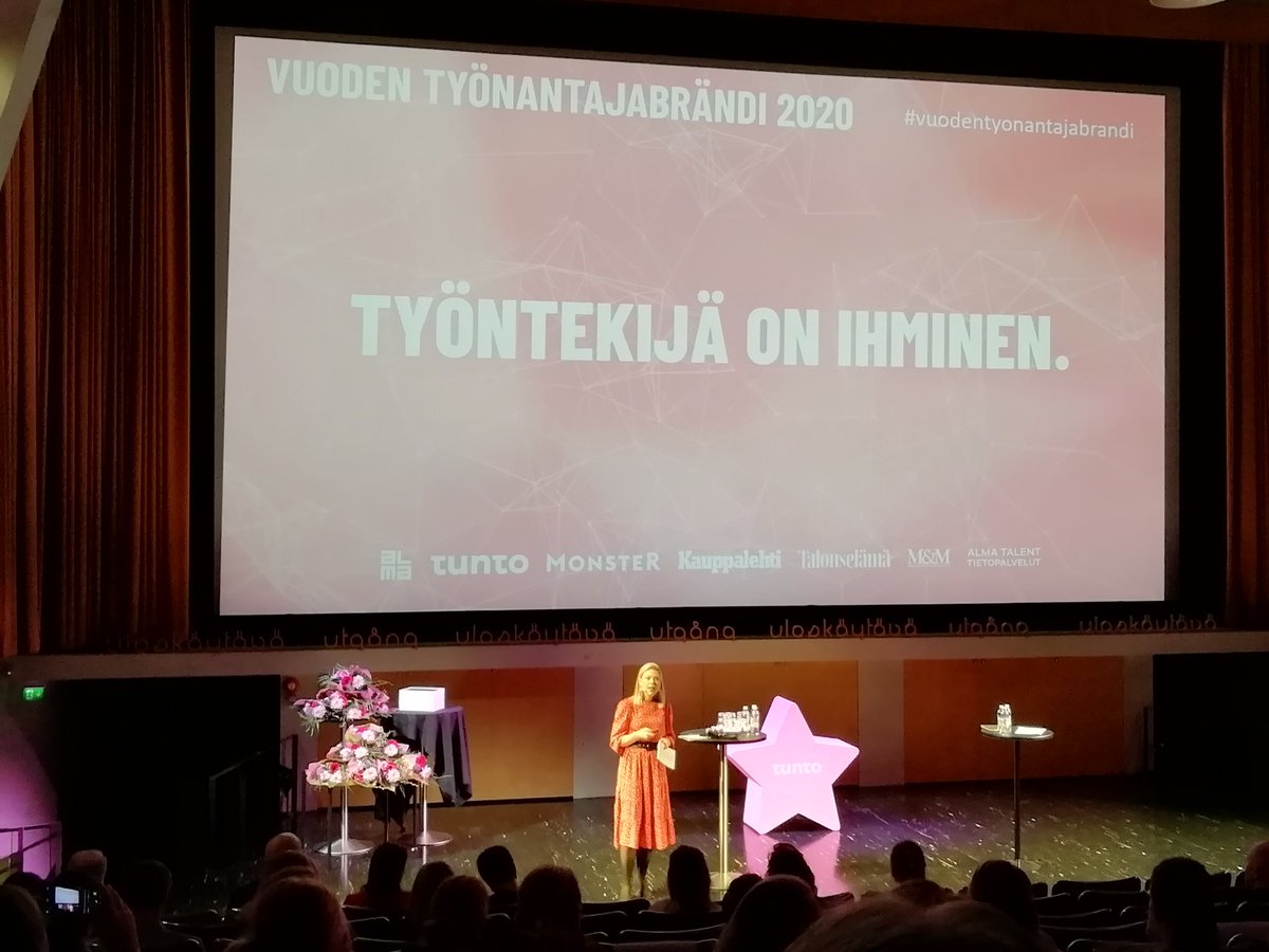 Työnantajabrändien läpinäkyvyyden äärellä. Tykkään @SannaKoivuranta kiteytyksestä 🤗#vuodentyonantajabrandi #työnantajakuva #työnantajabrändi