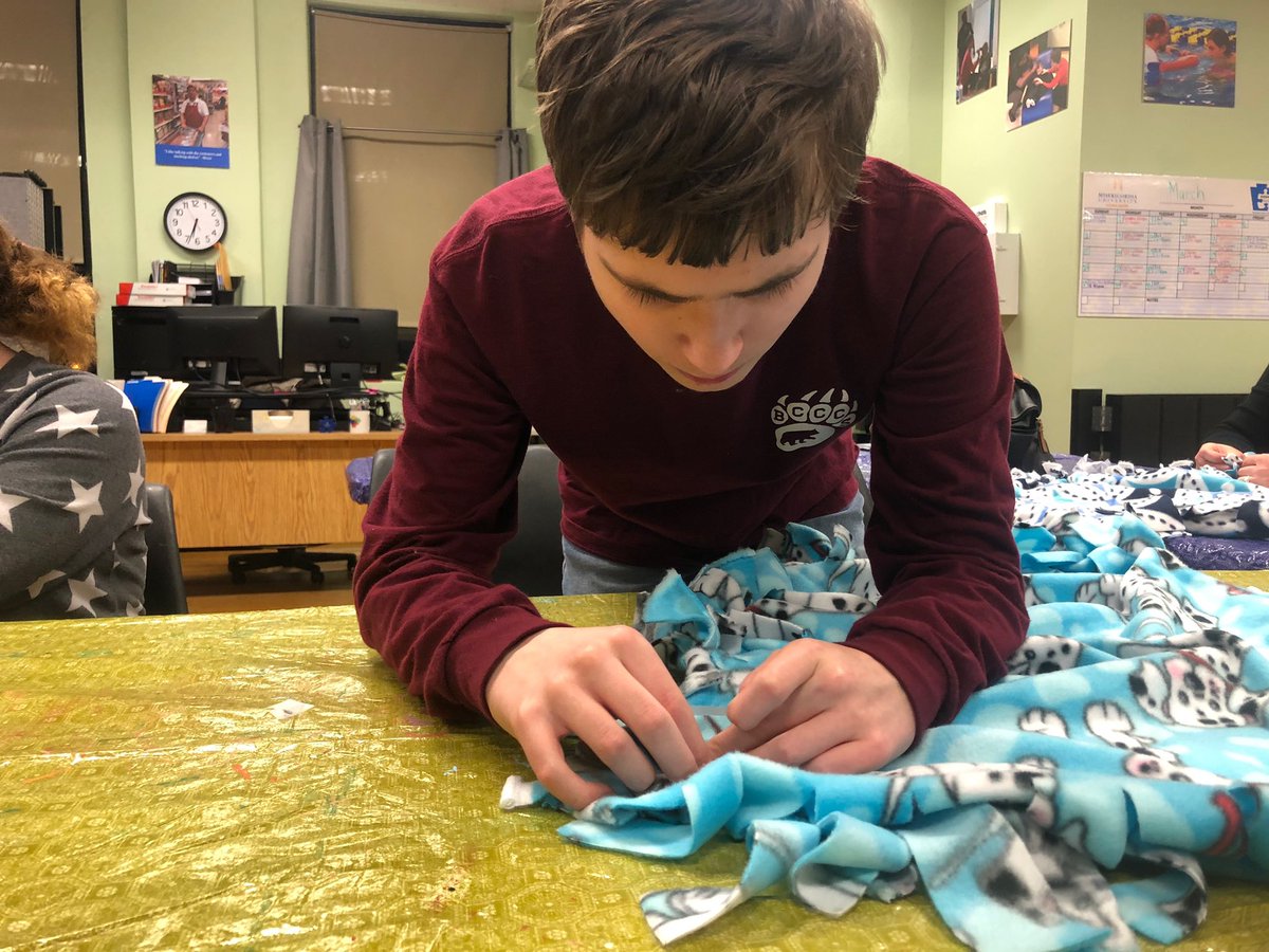 autism_SAFE's tweet photo. Everyone was so excited in our Misericordia art class to make blankets for dogs in need for Random Acts of Kindness!  Thanks Jeannine Morrissey and Misericordia for another awesome class!  #nepa #asd #autismSAFE #misericordia #accehub https://t.co/XWXFPbP5bb