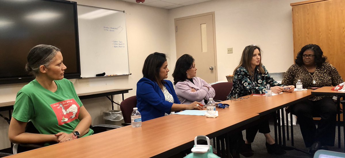 Shoutout to @srburns0124 <a href="/ChapaTISD/">Cassandra Chapa</a> Christy Roach <a href="/PhDDavisj/">Julie Davis, Ph.D.</a> <a href="/martin_johnita/">Johnita Ward</a> and <a href="/rojones1/">Ronald K. Jones</a> for participating in the Principal Panel last night and answering questions for our Tyler Ready Principal Group ~ Investing time in future leaders pays dividends <a href="/tylerisd/">Tyler ISD 🏛</a> !