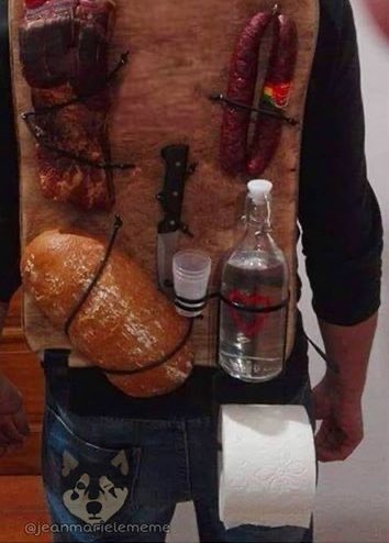 decentralises's tweet photo. Les citadins quand y’a un apéro : omg j’ai plus d’avocat, faut que je ramène des tomates cerises ?

Les campagnards quand y’a un apéro : https://t.co/k0mojaVuWu