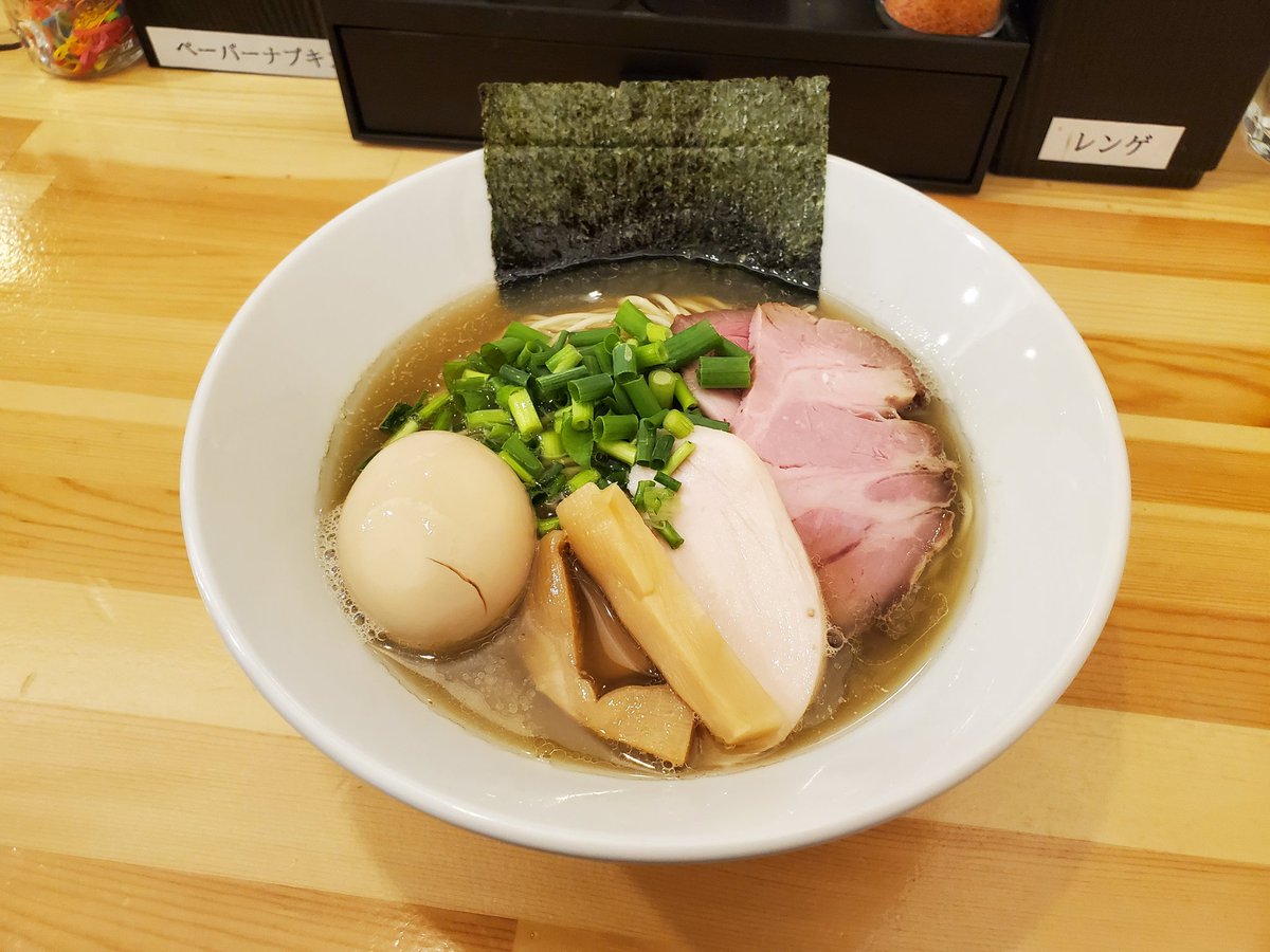 RamenNoBonjin's tweet photo. 2020/03/04(本日開店)
【煮干らーめん 川むら】@埼玉県川口市
  ※中華そば 葵 本店 跡地

・煮干らーめん(正油)/800円

今回もおいしくいただきました。
ごちそうさまでした。

#ラーメン
#煮干らーめん川むら https://t.co/OlI7jl4Bdh