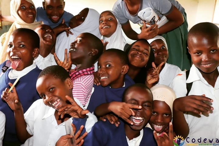 Codewatz's tweet photo. We are deeply convinced that every child has potential and will succeed if provided with the right learning opportunities.
Thats why, we're committed to ensure that all kids, irrespective of their origin, are able to go to school, play, interact and learn with others of their age https://t.co/0p8Z5Z0rOb
