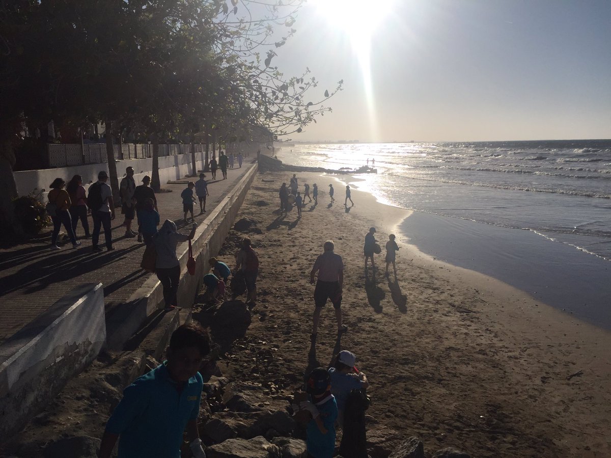 JelenaLagger's tweet photo. Well done #1stOmanBeaverScouts for cleaning up the #beach in #Muscat! You are setting an excellent example for the children and for society at large. Thank you!
#Oman #CleanOman #OmanEnvironment #CleanUp https://t.co/xvHKSCk52k