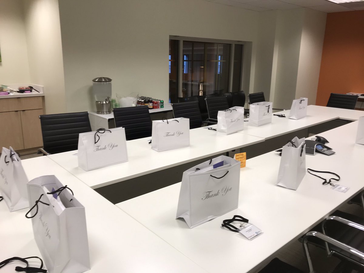 thahirm's tweet photo. All set for MarkLogic Publishers Day. Three locations around world #mlPublishersDay @washingtondc @MarkLogic @jwonder https://t.co/fg15snwzFo