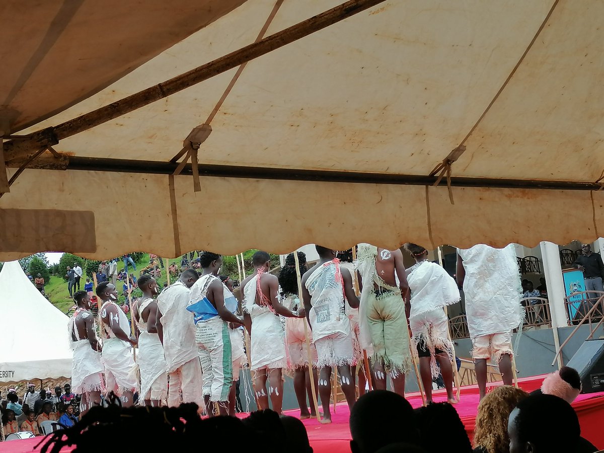 bostacy2's tweet photo. #KisiiUniversity
#KisiiUniversity
#KisiiUniversity
#culturalweek https://t.co/ftTWZnLIuv