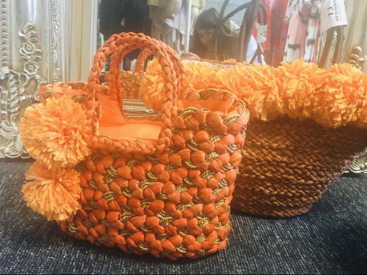 FG’s new colour pop ‘St Tropez’ totes are the perfect accessories for all your tropical destinations 🏝 

With a roomy interior that will easily hold your towel, sandals, sunglasses and protection.

Carry while you’re on the beach or exploring the local markets.