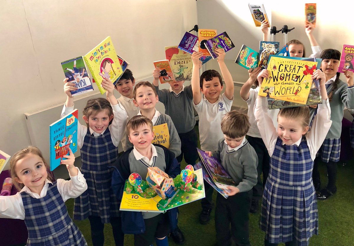 Kelvinside1878's tweet photo. Today’s lunchtime activity was a book swap. #KAJ1 to #KAJ6 children enjoyed swapping books they had read with their classmates. A great way to share stories.
#MillionStories #WorldBookDay2020 #KAshareastory https://t.co/XcgTZKyZJ3