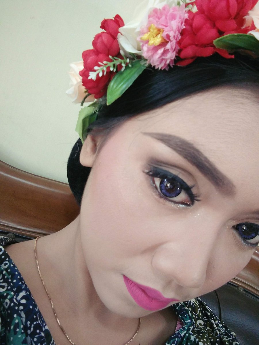 ImSabilll's tweet photo. Gue air lu minyakkk,ga akan pernah bersatu 
#rabusantuy #RabuAmbyar #RabuKuat #rabuseru https://t.co/l5HCimSKsn
