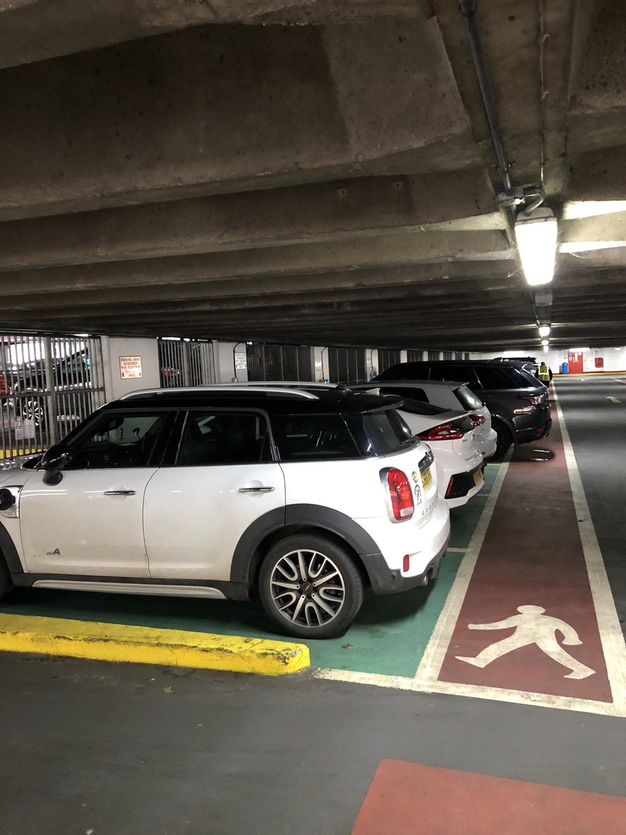 McLeanDr's tweet photo. 50% of bays occupied by plug in hybrids. No sign of anyone coming back soon to free up a charge bay. @ChargePlaceScot @scotgov count down has started! https://t.co/azpvbiMsWY