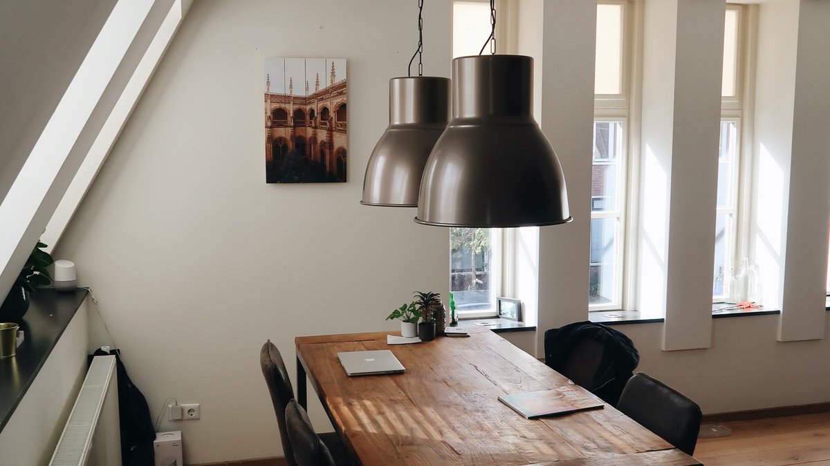 TwanIsTweeting's tweet photo. I always love to be busy with my home interior. For me, it’s very important to have a nice and cozy home so I will always enjoy the environment when I’m at home. Read about my tips for your home interior! 😊🌱 https://t.co/J18i6sSGWH #homeinterior #homedeco #newblog https://t.co/MtjrDbFGg7