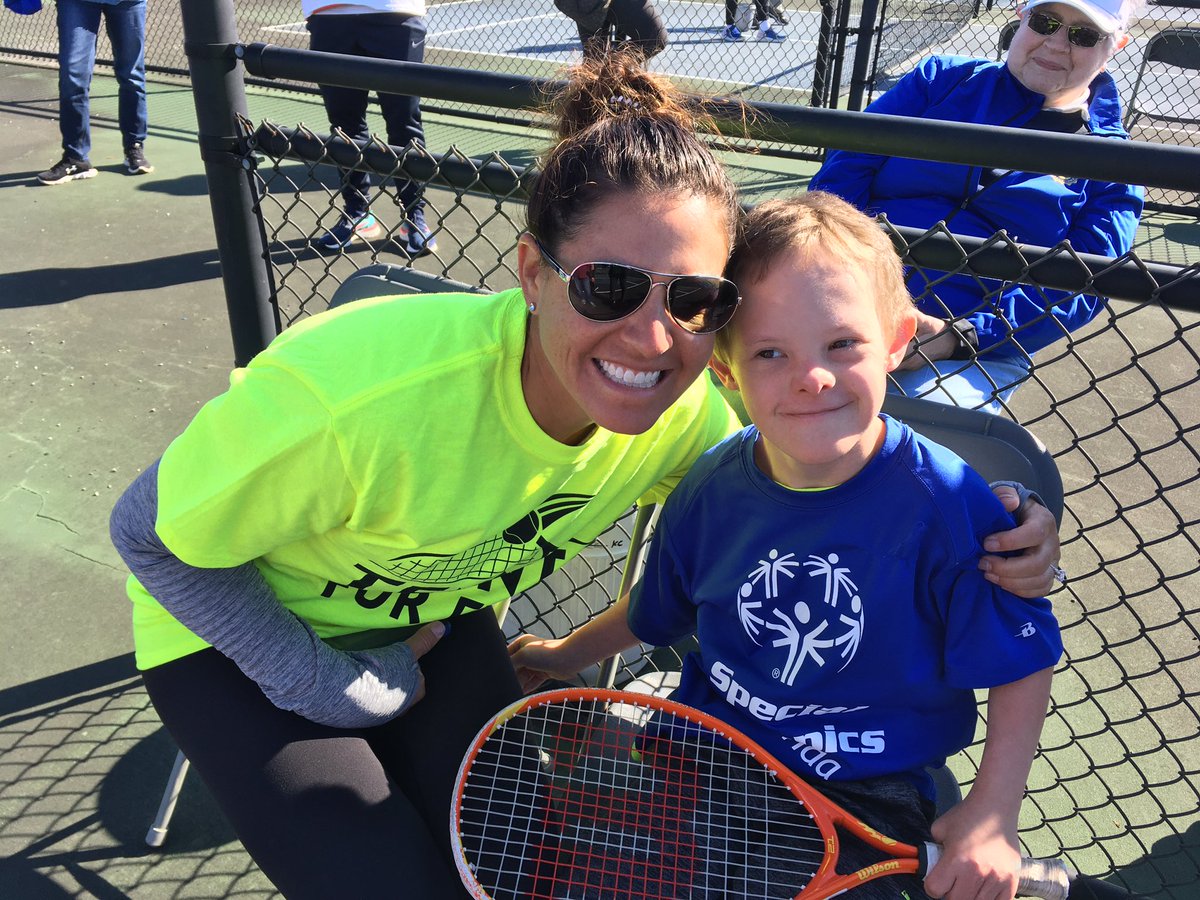 A special thank you to coach Jacquelyn Rosen for being our Hillsborough County venue director for Special Olympics Tennis for the past three years!🎾
