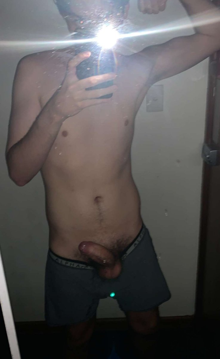 JaceB9501's tweet photo. Had this stud slid into my DMS 😍😍 @aussiehardboy what a cock 🤤 https://t.co/pHkdWkWQcq