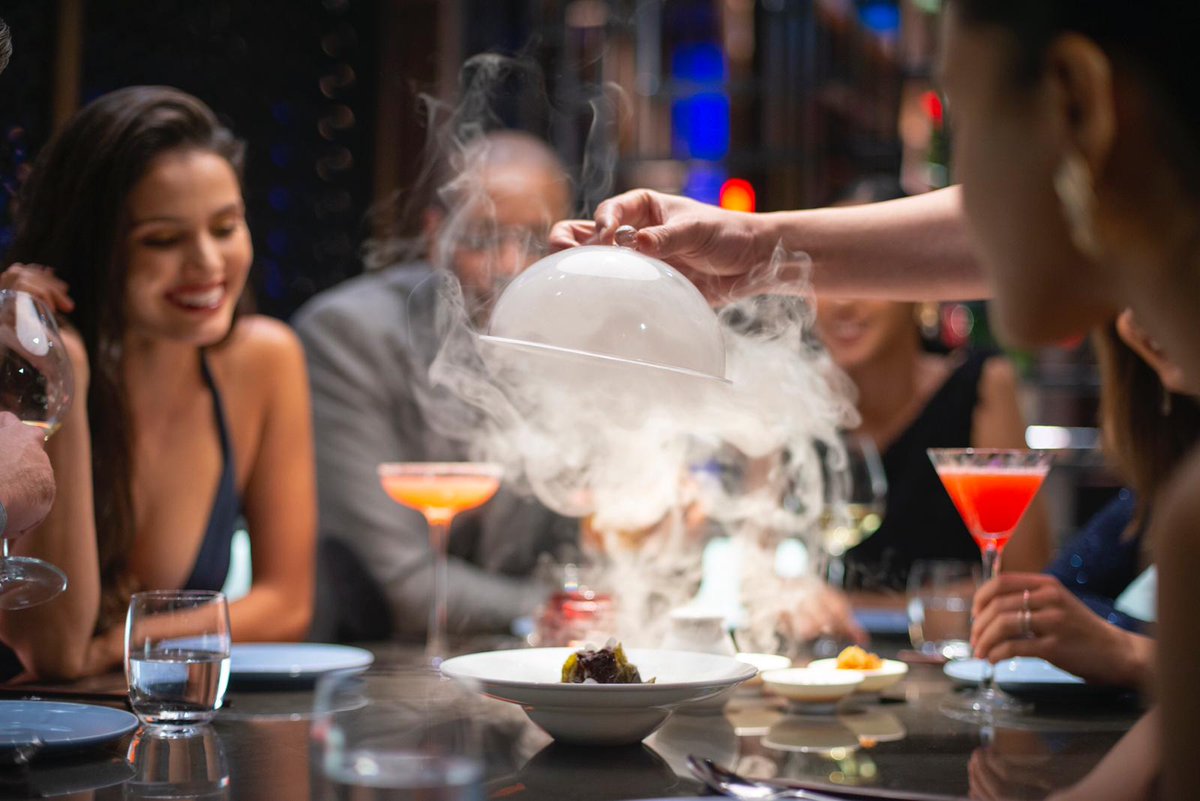 HakkasanDoha's tweet photo. Friday's and brunch go hand-in-hand. Book now at https://t.co/iApDKvdJGF

#Hakkasan #HakkasanDoha #Brunch https://t.co/MKGzga54J4