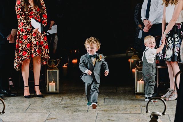 RealityPhoto's tweet photo. 'Right then, what's all this wedding business about?'⠀
⠀
#brideandgroom #destinationwedding #loveauthentic #weddingday #weddingdetails #weddingideas #weddinginspo #weddingphoto #weddingphotography #weddingstyle #northamptonshire #realityphotography https://t.co/dwnER7YWfV https://t.co/hNlRc0Q7fQ