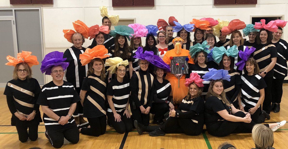 ProctorSchool's tweet photo. I am thankful for a great staff @ProctorSchool #DrSeuss https://t.co/4y7fbhYnpp