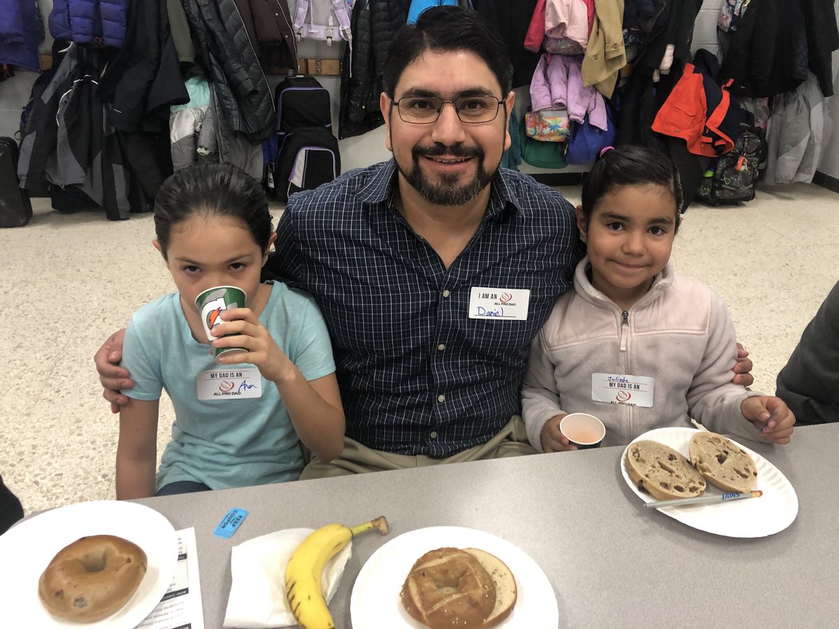MJansenAD's tweet photo. 86 @WassWolves at our @AllProDad meeting on Courage. Learning how to have the courage to try something new. Thanks @CFritzsching for your leadership! #wasswolvesway https://t.co/kqwIDMcznr