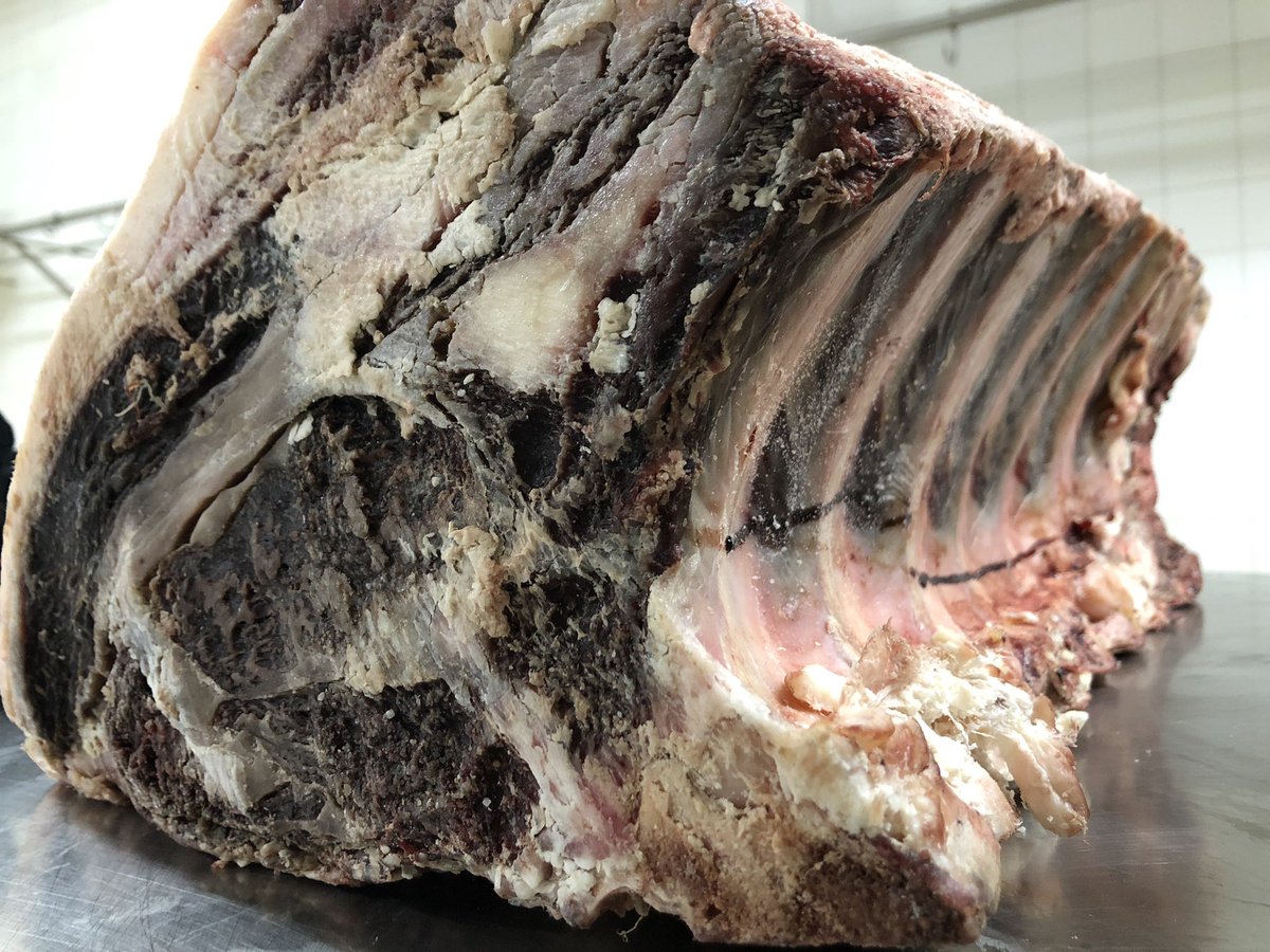 tonipons13's tweet photo. Ja tenim les carns #Premium perque les disfrutis a casa o amb els amics.
@crestaig.
#capritxod’or #rubiagallega #llangonissa #sobrassada
#RubiaGallegaPremium #Frisona #TerneraGallega #Picanha #DryAged #Carnmadurarda #BeefPremium #Carnsdequalitat #Sensefiltres #Sapobla https://t.co/v5YyfJUJQM