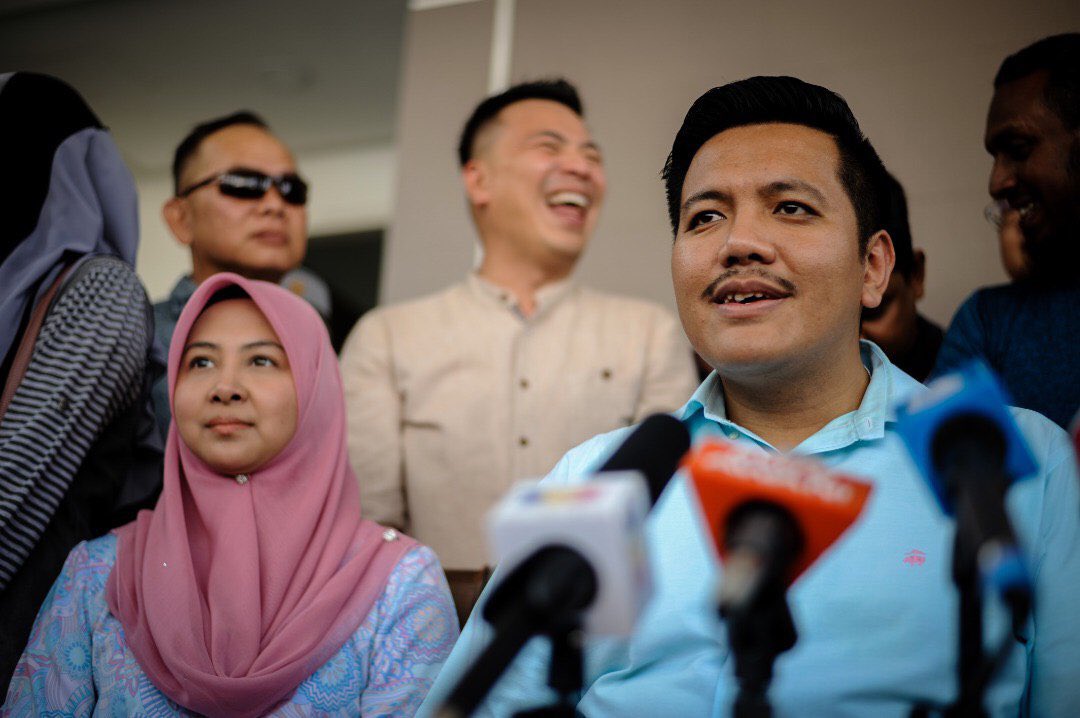 afifbahardin's tweet photo. My rock of Gibraltar! 

#majubersama https://t.co/3VQi5lN8uy