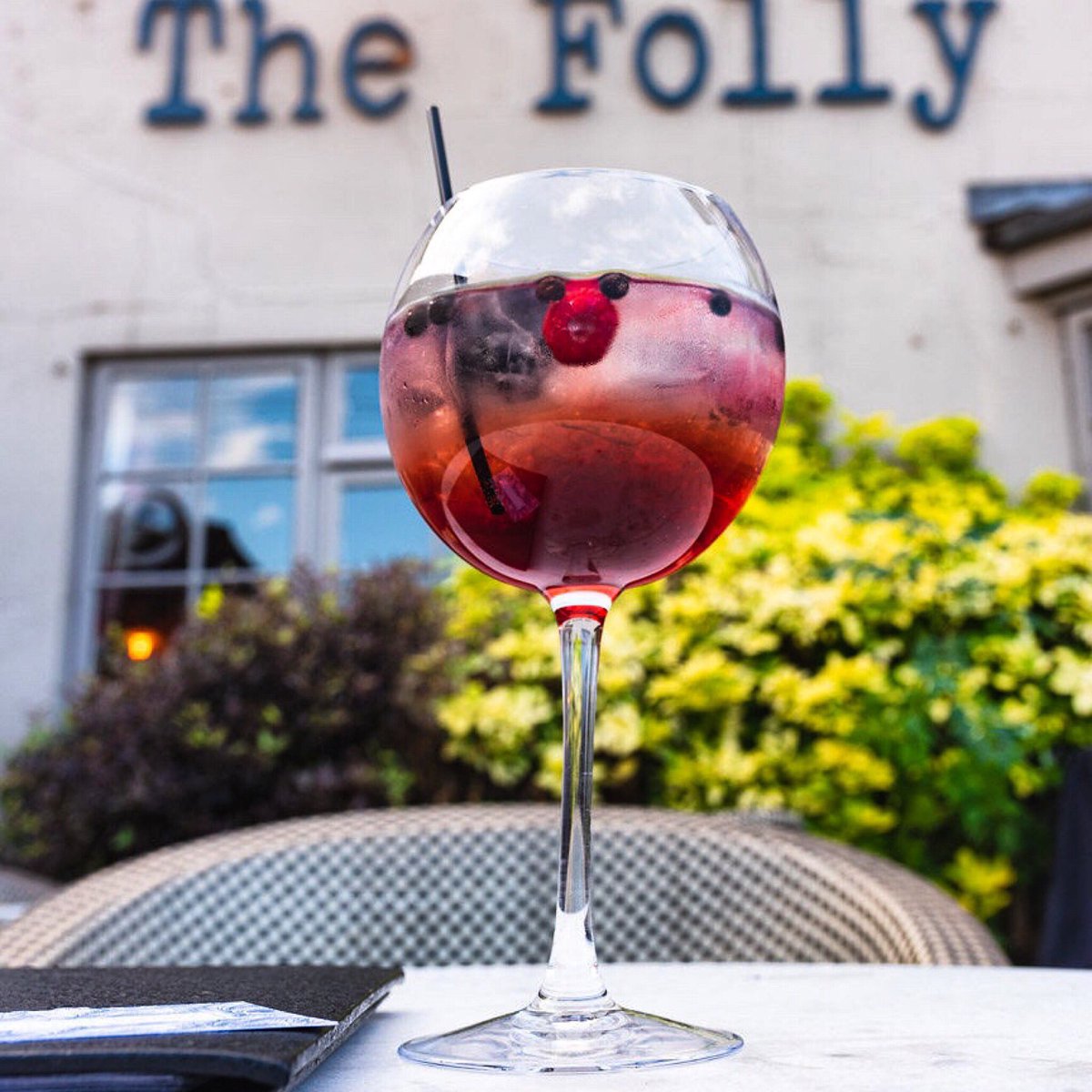 Calling all Gin Lovers! Less than a week to go until our Gin Tasting event at The Folly Bistro...
For more information and to purchase your last minute tickets now go to ➡️ thefollybistro.co.uk/folly-events/g… #gin #gintonic #gintasting #ginreview #drinkstagram #gandt #gintastic #ginstagram