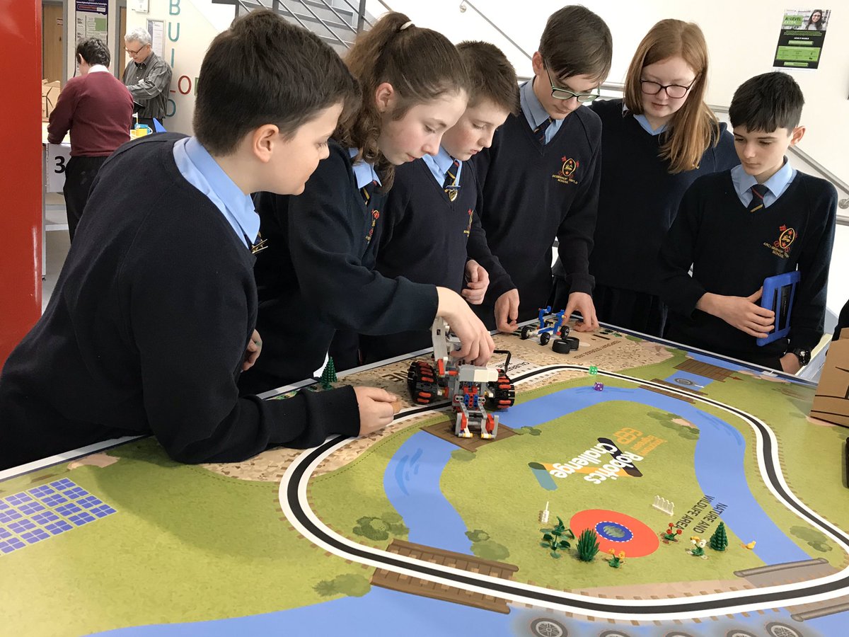 ATS_Computing's tweet photo. That’s all folks, all challenges complete...waiting for the judges decision #TERobotics @STEMFirst @Tomorrows_Eng @STEMAmbassadors @ArchbishopTemp https://t.co/ghxgVpZxXy