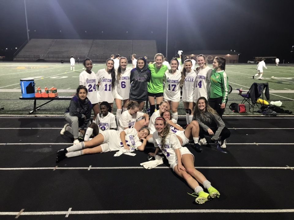 CoachBeldon's tweet photo. Congratulations to the EC Varsity Soccer Teams on their wins vs. Carrollton!
Girls  5-0
Boys  3-1 https://t.co/NimOqka6Uu