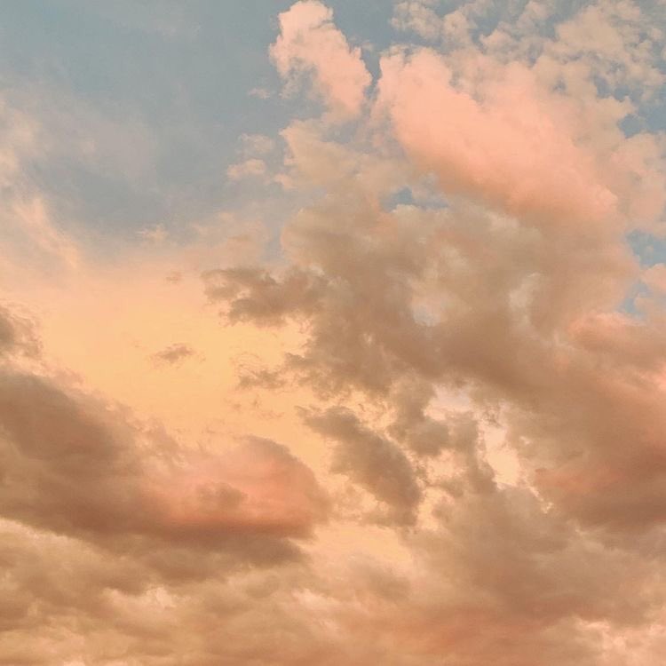 moniqueagar's tweet photo. ☁️ https://t.co/UJlHGxcuYd