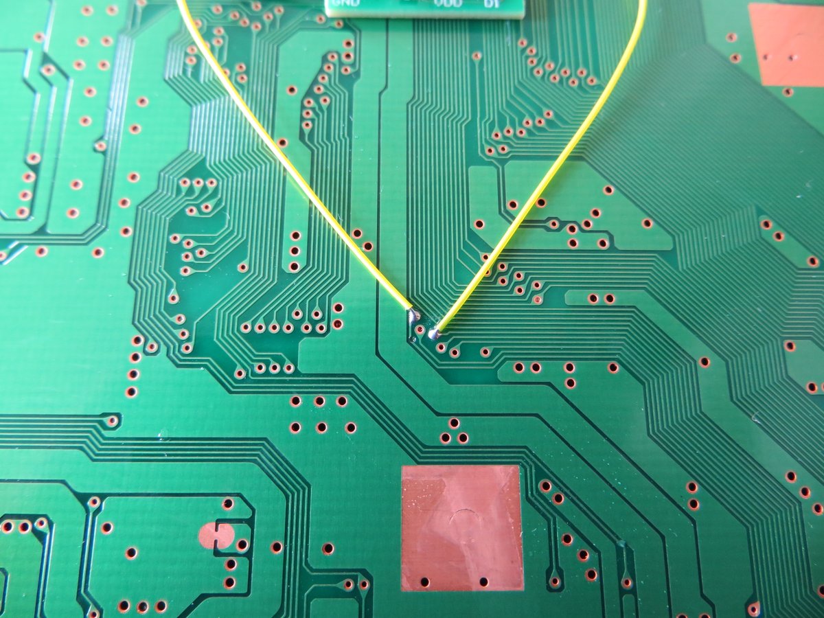 ConsoleMods's tweet photo. We are continuing yesterday's trend with nothing but photos of PSIO installs as I do them. Here we have a SCPH-7502 PU-22 specimen that has undergone a switchboard &amp; reset mod install. Just look at those fillets. Nice. #playstation #cybdynsystems #ps1mods #ps1 #ps1o #consolemods https://t.co/IsrmENvBjN