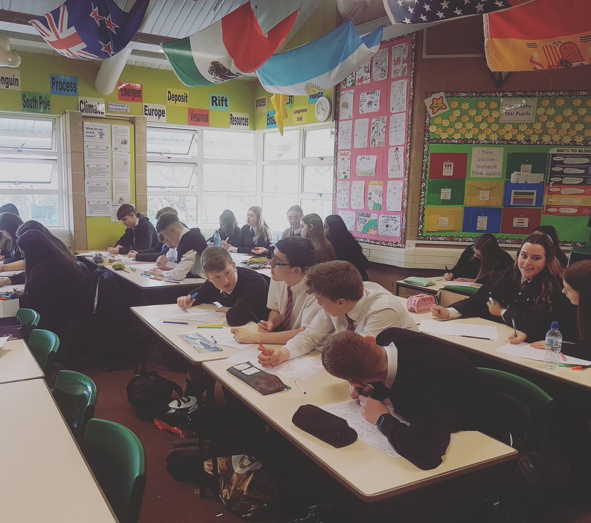 GeographyCCHS's tweet photo. A fantastic turnout to revision last night with Mr Lewis. 
Well done all!! Don't forget Tectonics revision 3.30-4.30 today with Miss Crowe
 
#lovegeography #riverprocesses #mindmapping #gcsegeography https://t.co/kPJUcSN6nv