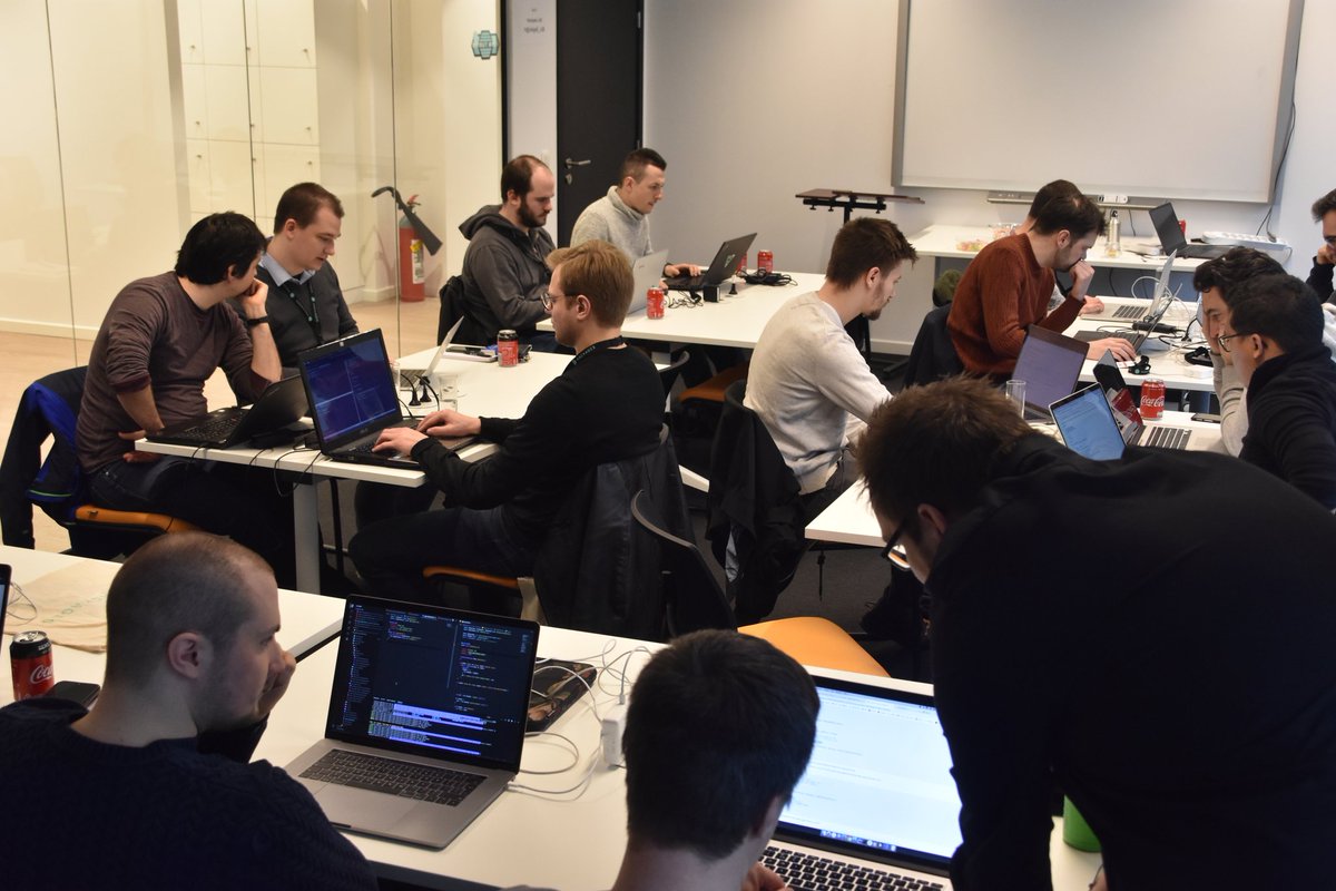 In the agenda for this afternoon: hands-on exercises guided by <a href="/ManfredSteyer/">Manfred Steyer</a>! 💻👌

#WorkshopSummit #techevent #angular #enterprisearchitecture #workshop #techcommunity pic.x.com/UbkSidSN9A