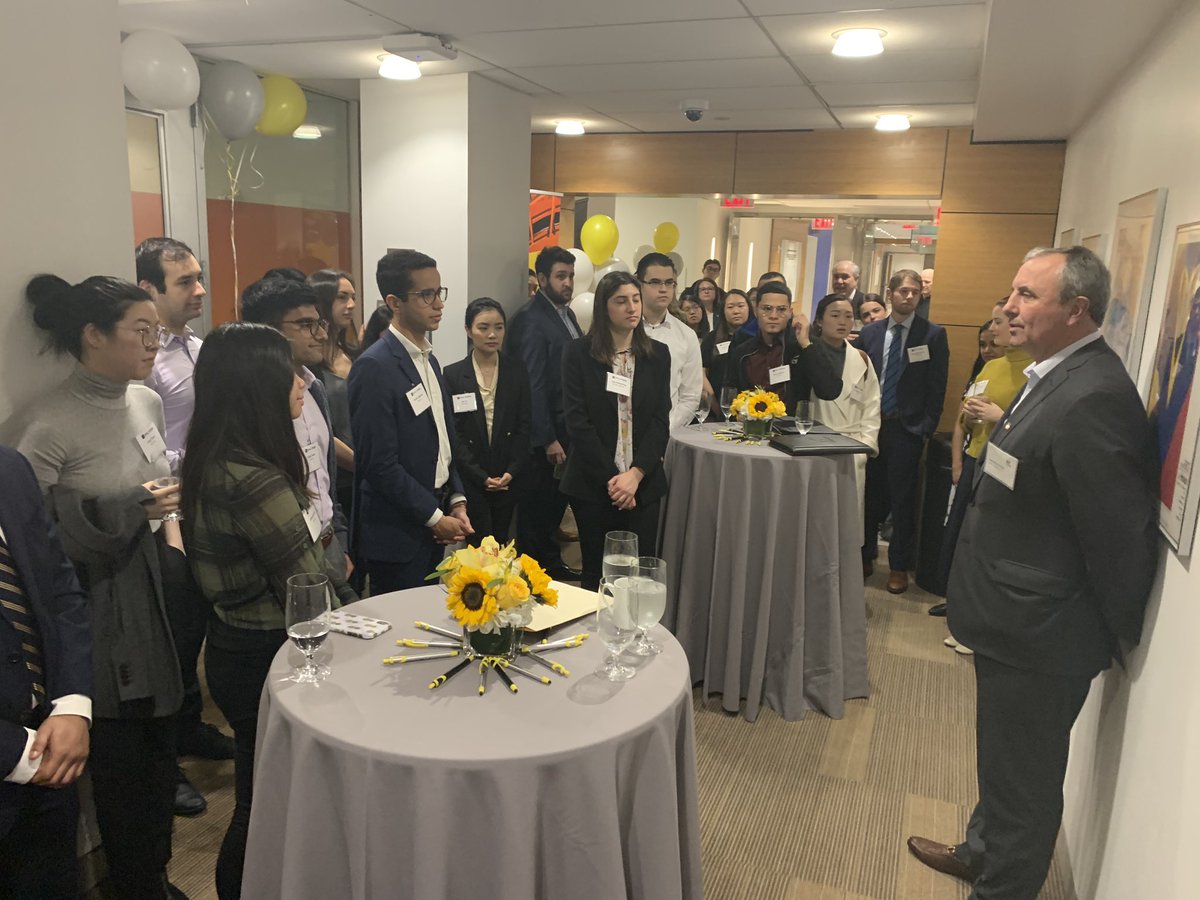 JoeMaturando's tweet photo. Special thanks to @NYUStern for hosting our global chairman and proud alum @Carmine_DiSibio. Always great for students to hear directly from our leaders as to the amazing opportunities that exist for them @EY_CareersUS #exceptionaley #eylovesnyustern https://t.co/rrkyRs61lu