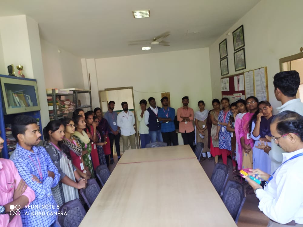 AdityaKodi1's tweet photo. Interaction with Abvp Team of Sri Chaitanya collage of Engg, Vits, Jyothimathi collage of Engg in Karimnagar Today about Prabodhan 2020 π©
#Makesuccess https://t.co/lC9XYc2CDU