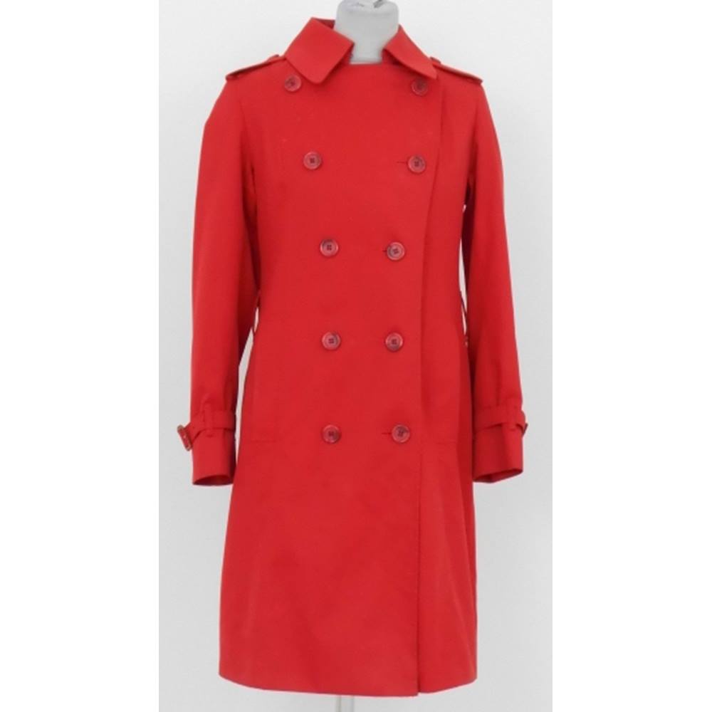 luminaries_mag's tweet photo. . @HealthistaTV A coat is your fashion billet-doux to the world at large. Choose well & yours should last a life-time. Discover how in AJ's guide to buying an #artisan #preloved #organic #handmade #coat here https://t.co/08isZnddFP #FashionEditorial #EHMag #sustainablefashion https://t.co/EmZfGOQE75