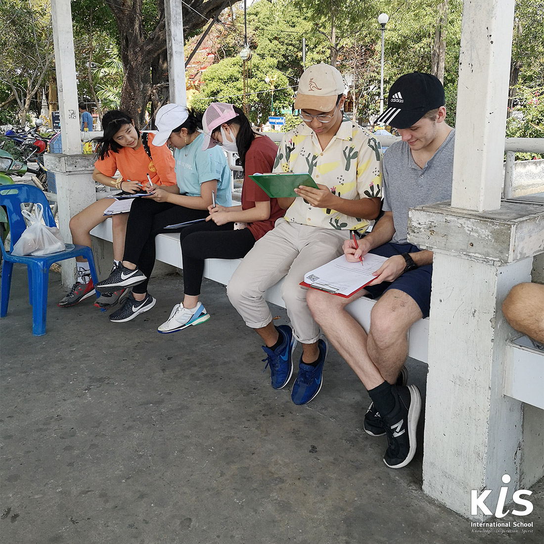 KISbangkok's tweet photo. KIS Grade 11 Biology students explored plant science by bike at Bang Kra Jao in Prapadaeng, Samut Prakarn province. It was a great way to get some first hand experience and apply classroom learning in the real world. #kis #kisDP #learnbydoing #IBeducation https://t.co/cighESfZ4h