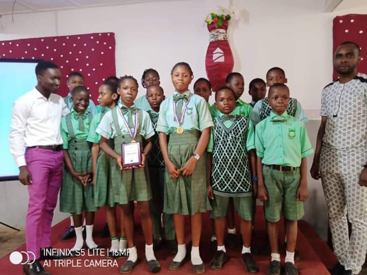 Army4Dev's tweet photo. WE DID IT! SPEAK OUT AKURE 2020🥰
42 Amazing speakers from 14 schools.
Over 200 pupils/Students/teachers and School owners.
We help every child discover their hidden treasures to acquire more knowledge, develop cognitive skills and increased understanding of ideas &amp; values.
#SDG4 https://t.co/xTVdvFHtN4