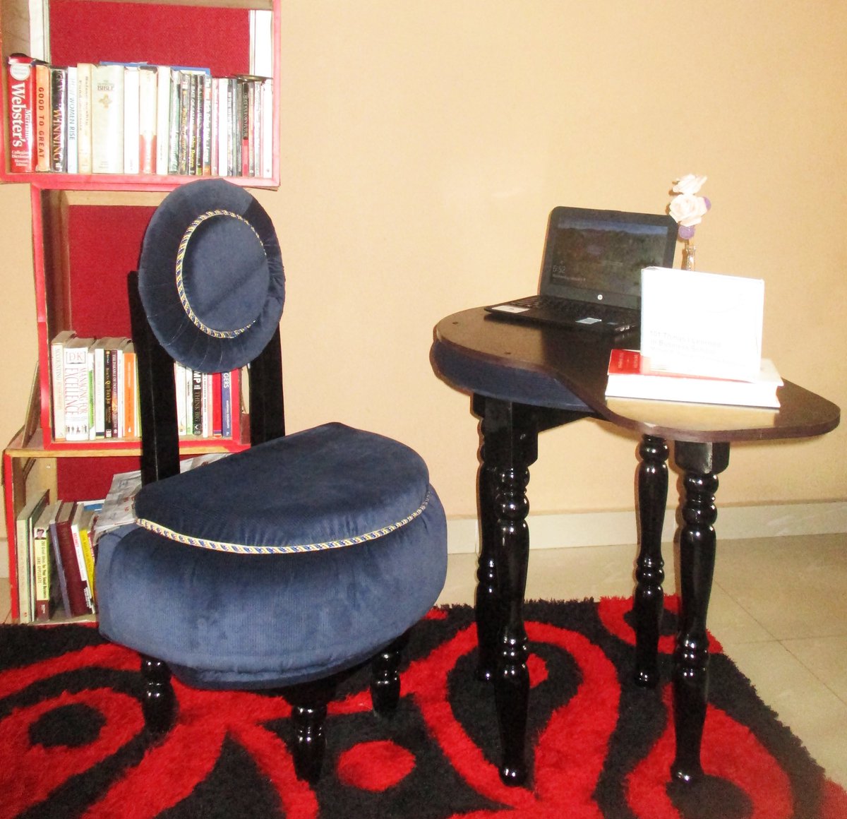 Hopcyku's tweet photo. We said we haven't even scratched the surface.
You believed us.
Behold the study table and chair fit for celebrities
Serves several purpose (s).
Could be used as a coffee table for conversation starters & Ante room furniture
#celebrity #anteroom #studychair #coffeetable https://t.co/9jvqDoEz1W