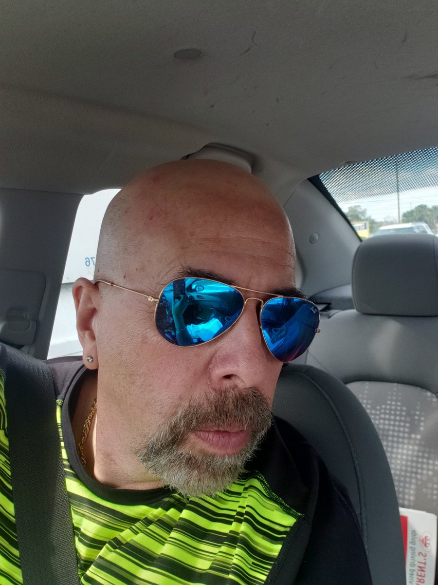 shalomshuli's tweet photo. Hey to the Florida venues I will be at this week please do not admit this man, he may or may not have hair when he arrives so be aware. Thank you. https://t.co/17Vadnm0mx https://t.co/AHfHlU0F5k