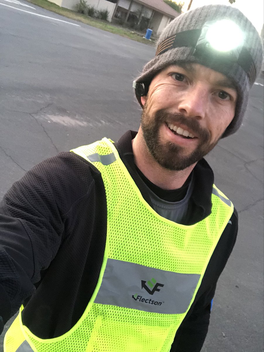 BobbySteinau's tweet image. Early bird gets the worm...but might not be the most fashionable 🤷🏻‍♂️ #functionoverfashion #MorningRuns