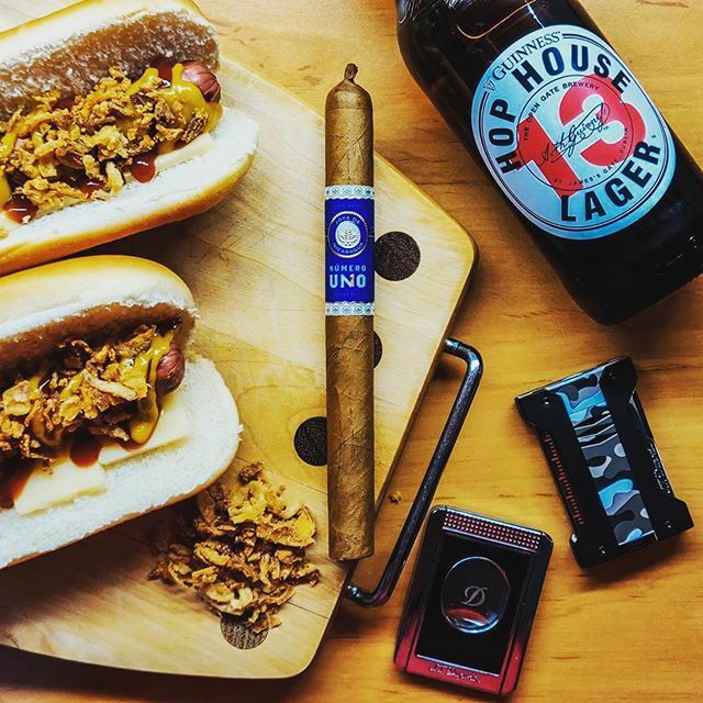 JOYA DE NICARAGUA Número Uno L'Ambrassadeur.

#clubmomentohumo #joyacigars #joyadenicaraguacigars #joyanumerouno #stdupont #guinness #guinnesshophouse13 #cigars #cigarlife #cigarsociety #cigarlover #cigarsnob #cigaraficionado #cigartime #cigaroftheday #s… ift.tt/2IfRyt9