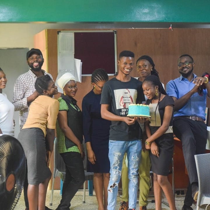 AccountableNG's tweet photo. It isn't just another Wednesday at FMDI today, in the midst of all the edokita project work, we took time out to celebrate our new IT staff @horllahdon ,using this platform to wish you a very happy birthday, better and more glorious years ahead.
#birthdays #eDokita #FMDI https://t.co/rPujxABNbI