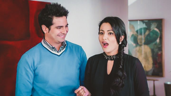 Team_YRKKH's tweet photo. Naira and Naitik gives a surprise to Akshara ♡

#Yrkkh #Akshara #Naitik #Naksh #Naira https://t.co/EkgkAiats7