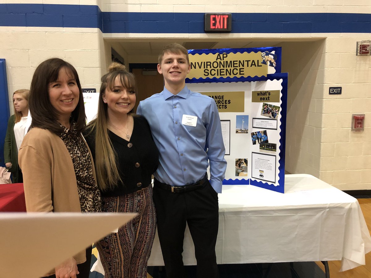 Curriculum_RSD's tweet photo. Thank you to Mrs. Roman and her AP Environmental students, including Jacob Duncan and Kelly St Cyr, for presenting at SHASDA last night!  Well done! @Ringgold_HS @RSDRAMS https://t.co/LiYRfyUrlX