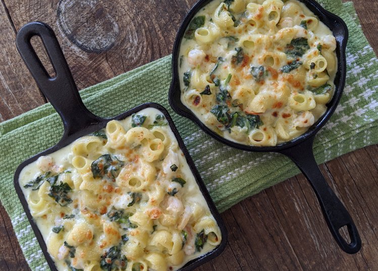 SDMagazine's tweet photo. Garlic? Shrimp? Spinach? When it comes to macaroni and cheese, Fran Hill of @OnMyPlateBlog doesn't mess around.
https://t.co/XpiwYHrdkm https://t.co/r1rzVwGoF9