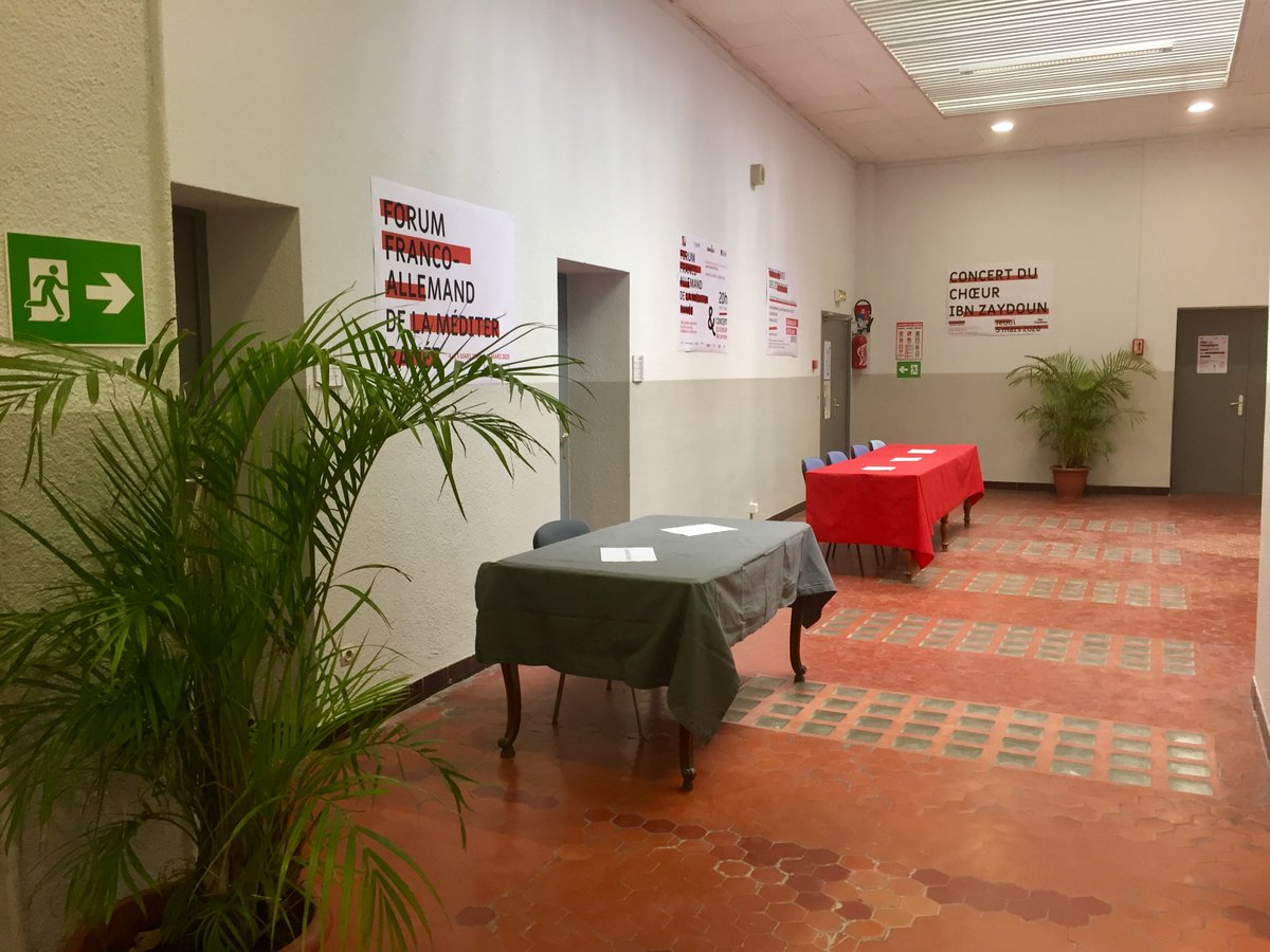 Sciences_Po_Aix's tweet photo. C'est aujourd'hui ! Lancement de la troisième édition du forum Franco-Allemand dès 19h à Sciences Po Aix

Au programme aujourd'hui :
19h30 : Le rôle des lieux commémoratifs pour les démocraties d’aujourd’hui

Nous vous attendons nombreux !

#Forumfrancoallemand #sciencespoaix https://t.co/x3yWcn8ZRh