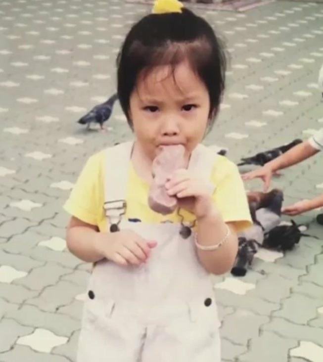 yermkims's tweet photo. ✧ a thread [Yeri’s Birthday] ✧
#그저_그대로_빛이나는_예림이를_사랑해
#HappyYeriDay
#DearYeriDay https://t.co/oYPESX0aMV