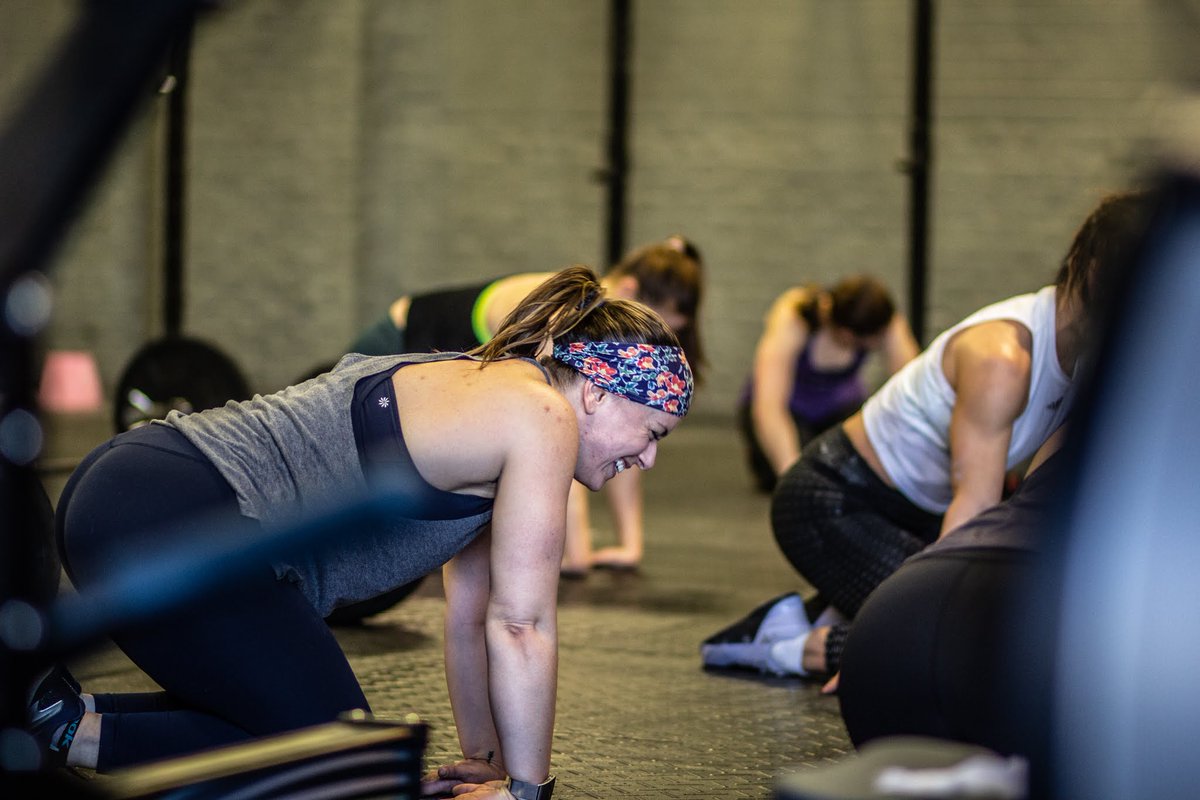 CFMTLebo's tweet photo. There's nothing better than when the giggles hit 🤣 This is why we love working out with our buds! @trisho221 https://t.co/piqZ7P6nMs