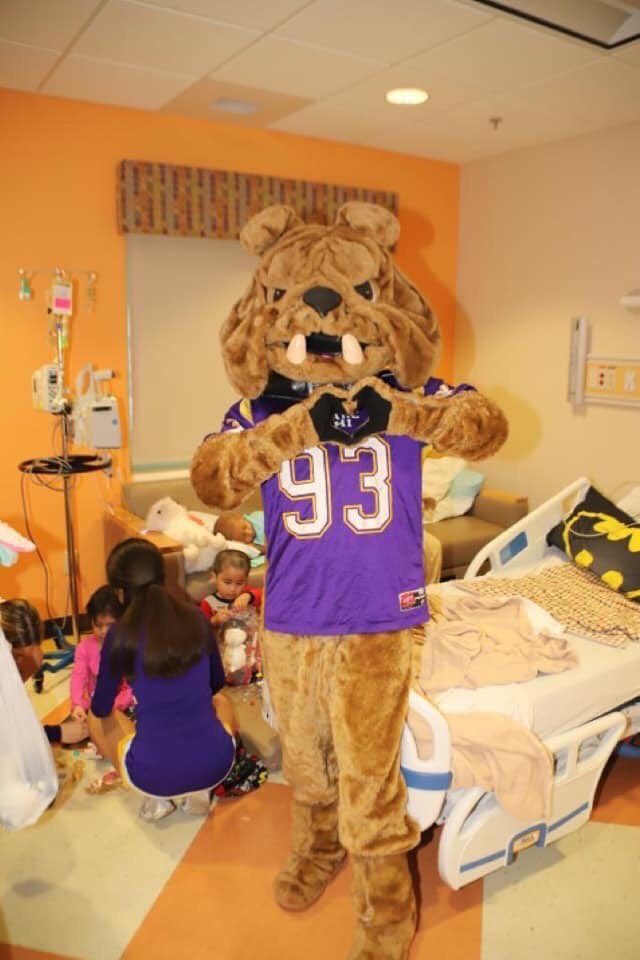 mchicheer's tweet photo. Mchi Cheerleaders visiting DHR children’s floor! Such a great experience 💜💛 https://t.co/anbuiZQTRu