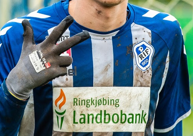 RingkobingIF's tweet photo. 3 dage til foråret skal sparkes igang, imod Næsby. ⚽️#2div #fodboldrif https://t.co/SUvBeVFYrg