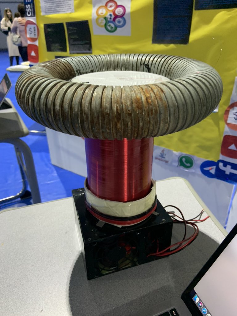 billkralovec's tweet image. An impressive range of personal projects at tonight’s Exhibition. Congratulations to the grade 10 students! #tashschool #myp #personalprojects